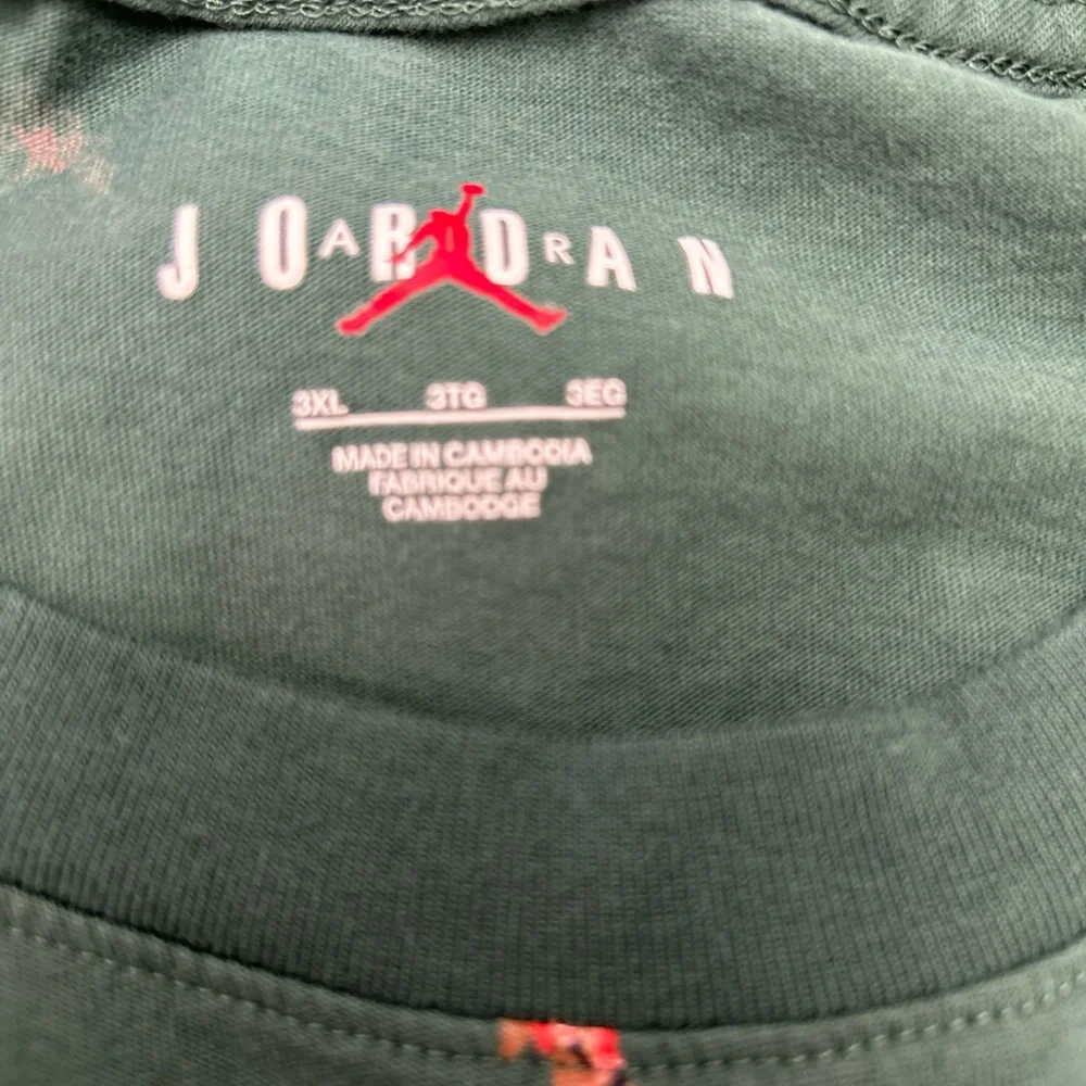 Jordan Holiday Green All Over Jumpman Graphic Print Men's Shirt